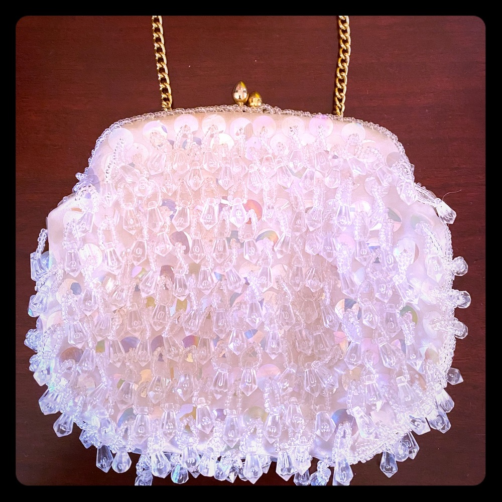 Vintage small beaded purse!